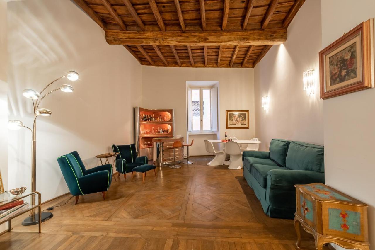 Chic And Style In Historical Via Giulia Apartment Roma Ngoại thất bức ảnh