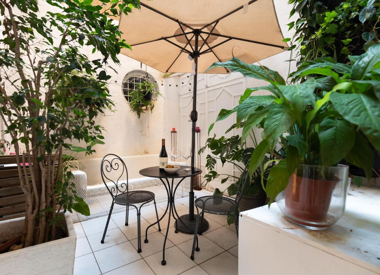 Chic And Style In Historical Via Giulia Apartment Roma Ngoại thất bức ảnh