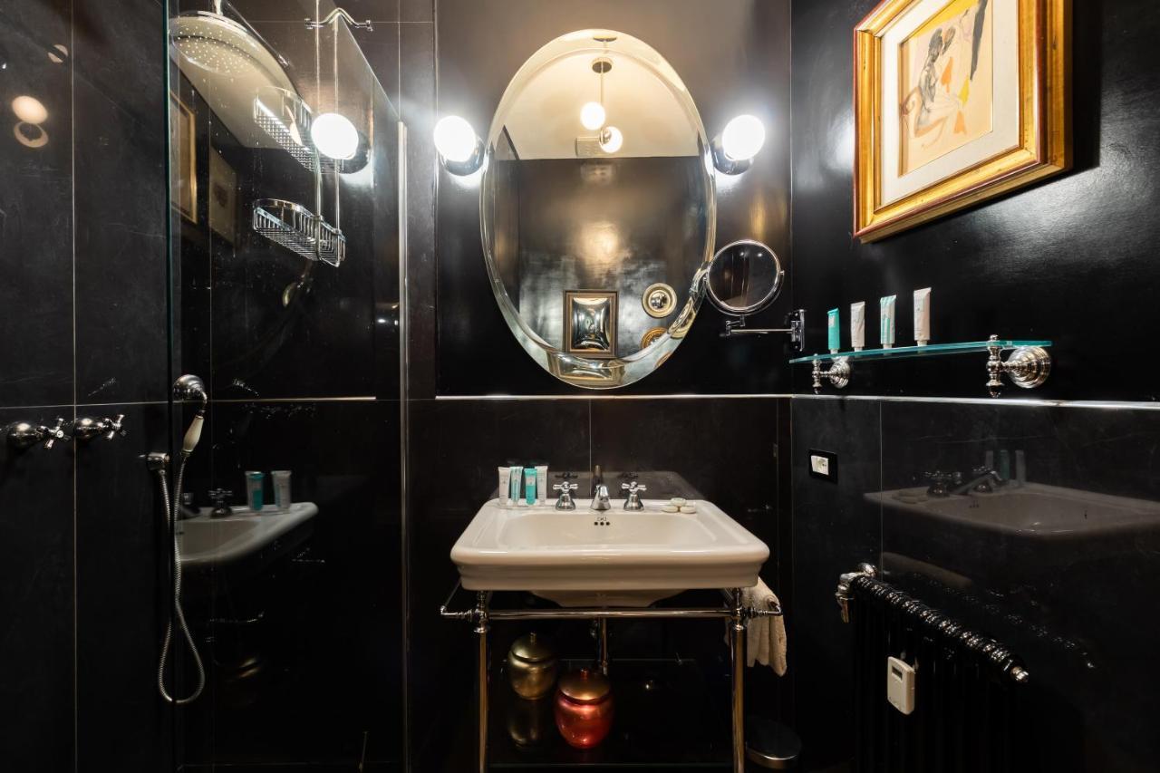 Chic And Style In Historical Via Giulia Apartment Roma Ngoại thất bức ảnh